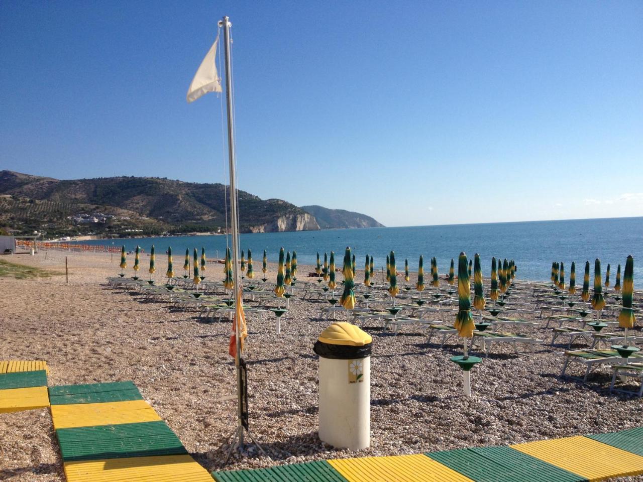 Appartamenti Sul Mare Da Antonino Mattinata Exterior foto